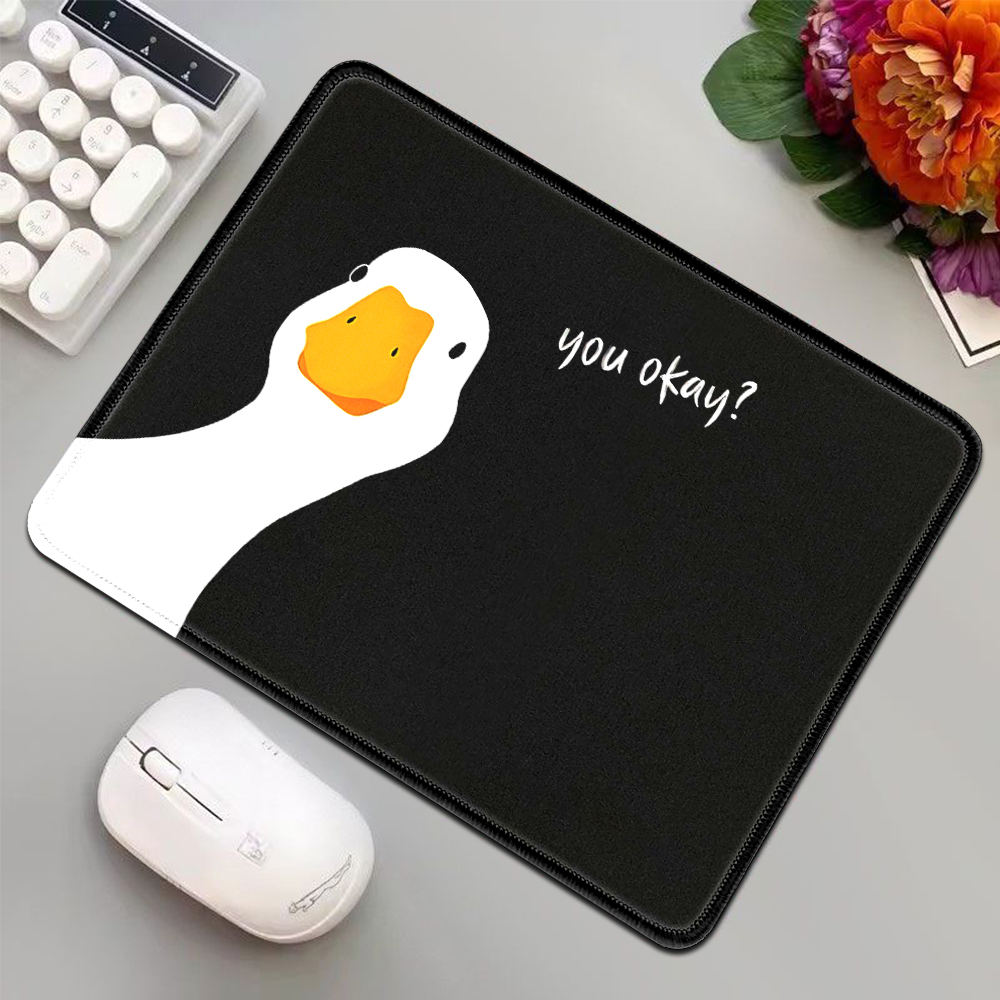 Desk Setup Black - لوحة ماوس صغيرة سوداء بتصميم الإوزة