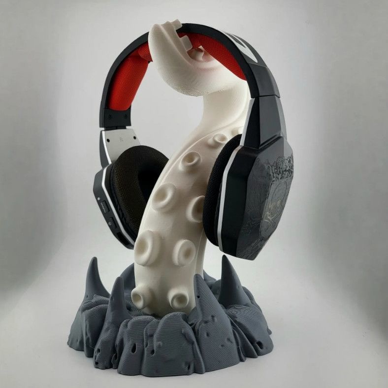 حامل سماعات رأس على شكل مجس أخ - مراجعة Desk Setup Headphones وسعره